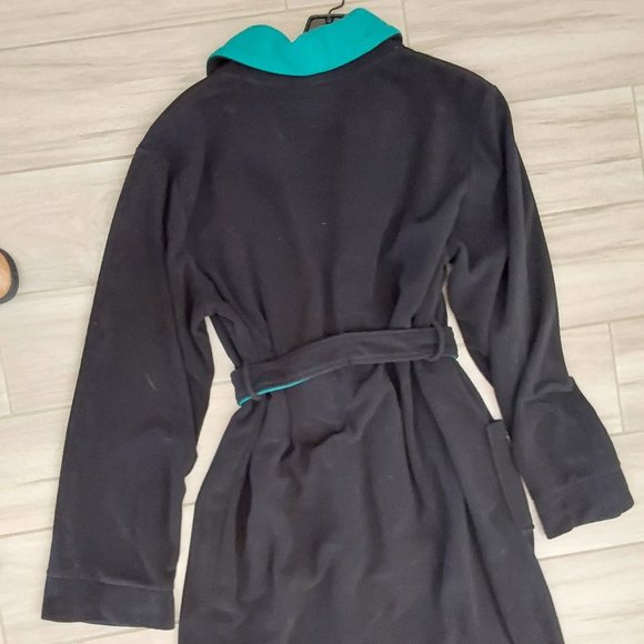 Circo Junior Unisex Black/Green Short Fleece Wrap Robe. Jr Size XL ( 16 ) - Picture 3 of 3